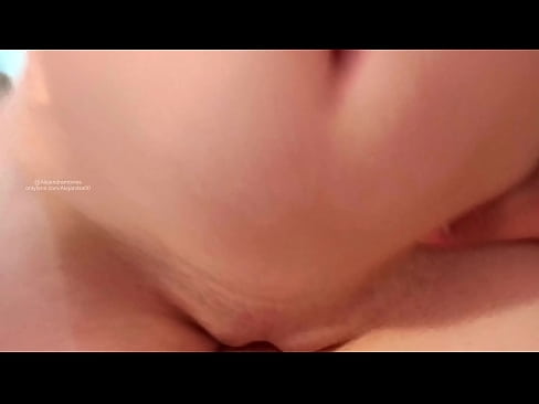 ❤️ Ich schlafe im Zimmer meiner Schwester und bin so aufgewacht ❌ Fuck video bei uns